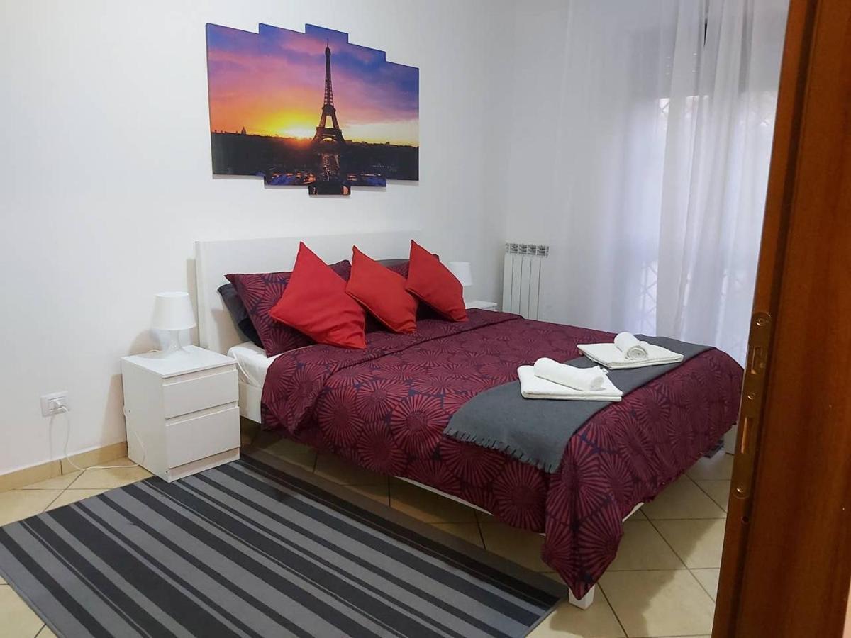 Hillary E Vale Room Rome Extérieur photo
